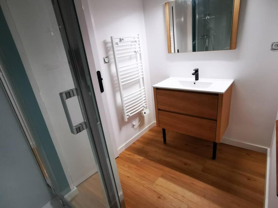 Maison Au Coeur De Parking Hébergement de vacances